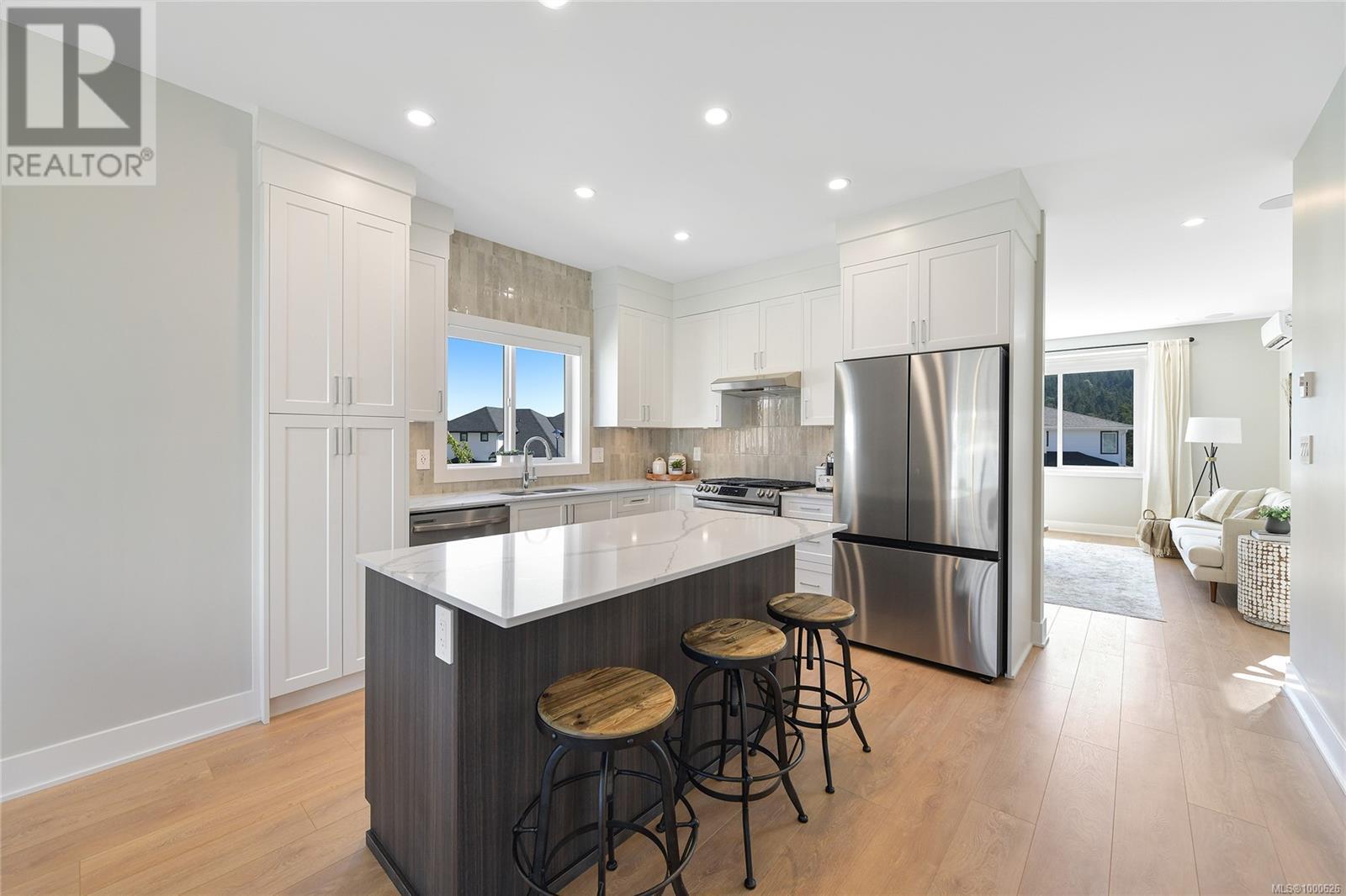 1532 Atlas Dr