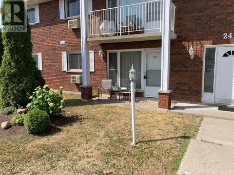 102 - 2418 MOUNTLAND DRIVE Peterborough West (Central) ON K9K2E2