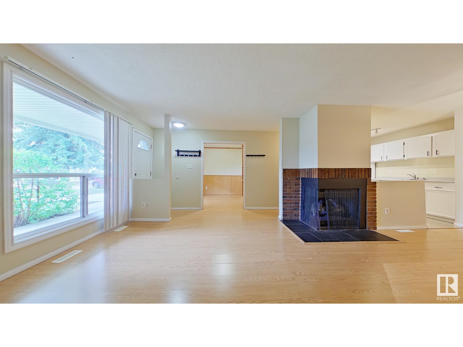1804 111a ST NW