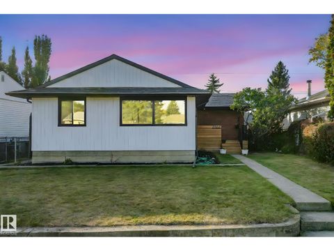 7404 82 ST NW Edmonton AB T6C2X1