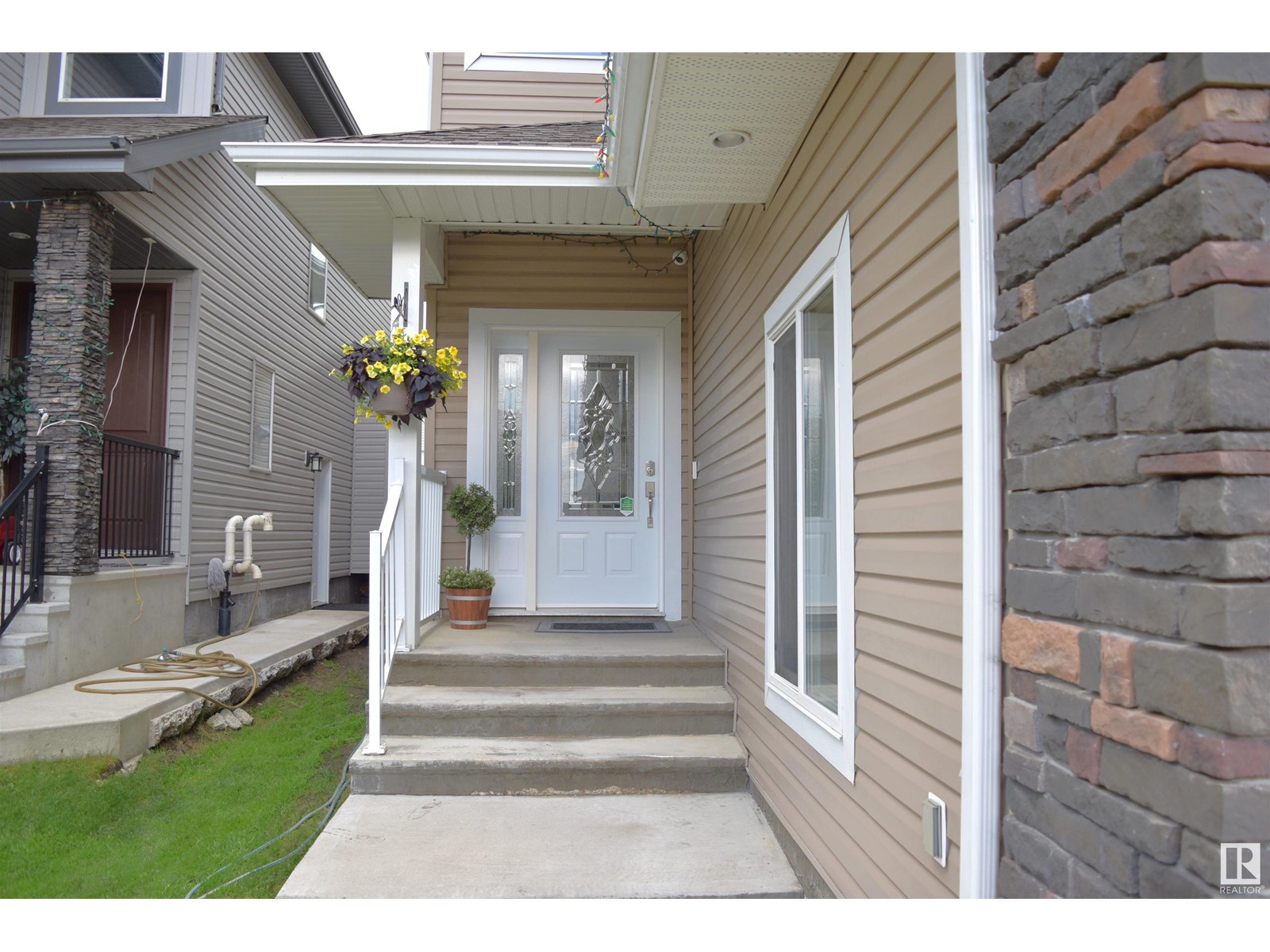5121 1B AV SW