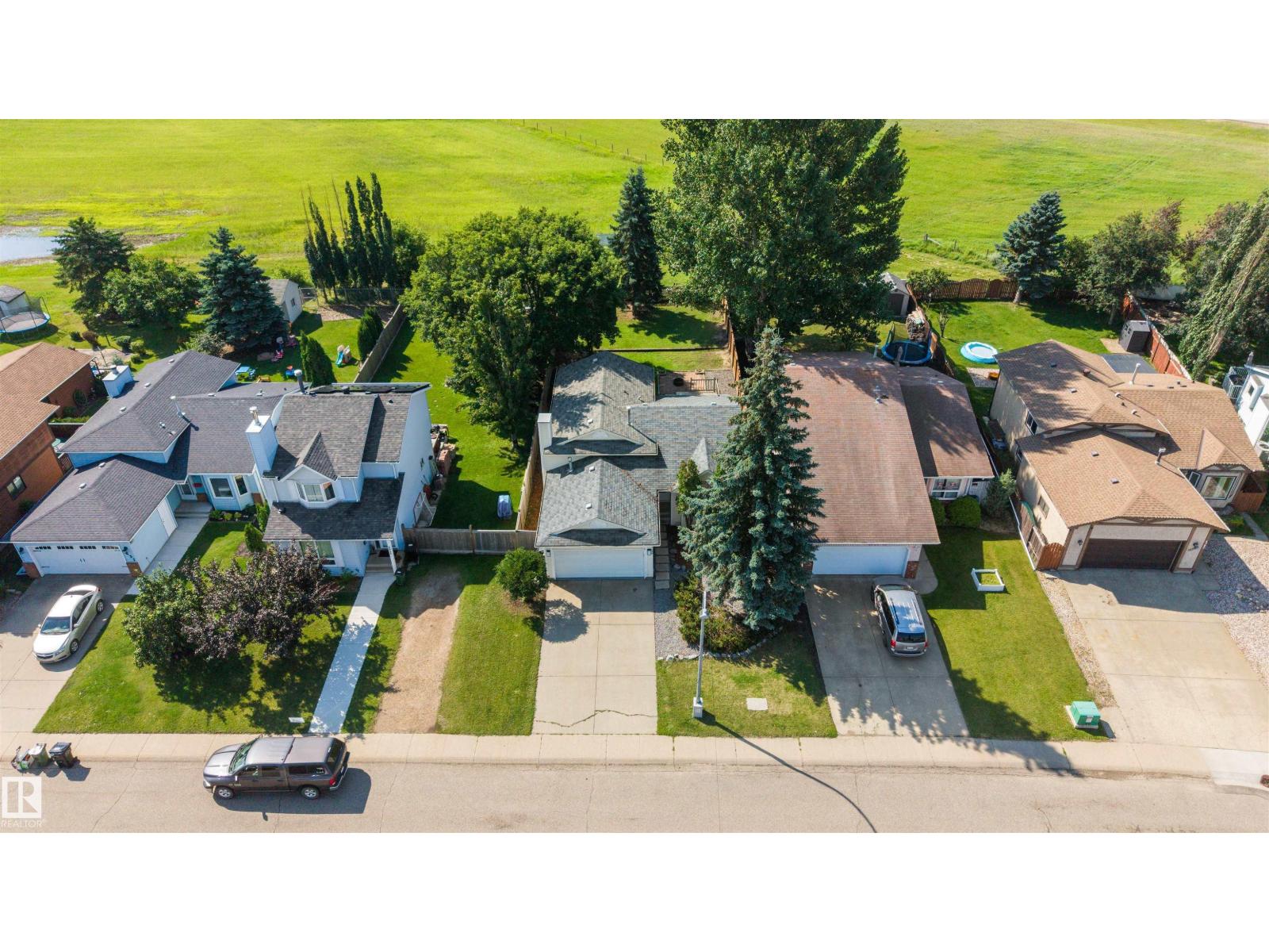 4639 10 AV NW