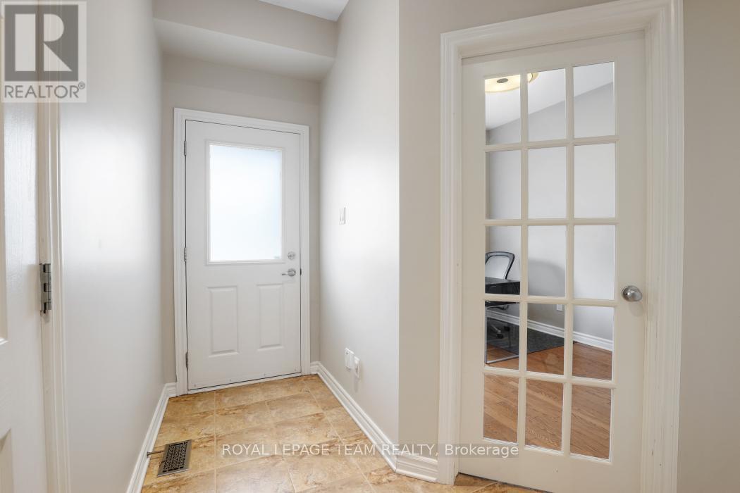 406 PILLETT STREET