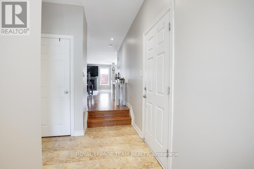 406 PILLETT STREET
