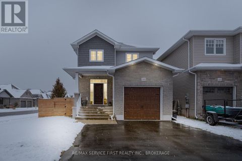 149 PAULINE TOM AVENUE Kingston (Kingston East (Incl Barret Crt)) ON K7K7J9