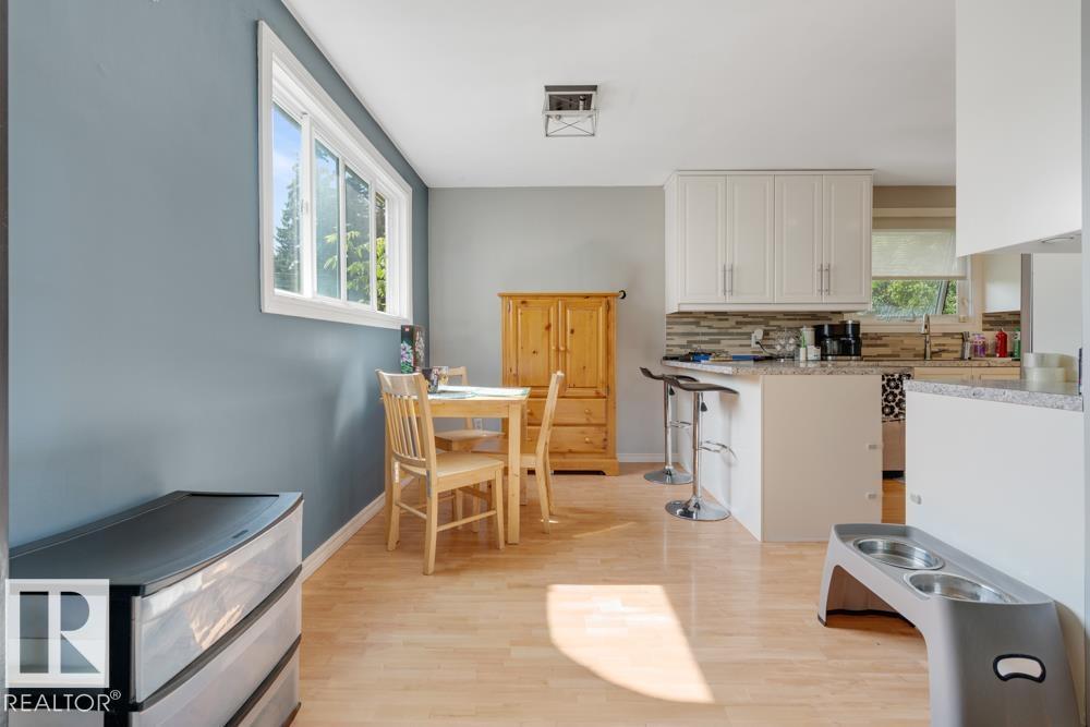 12026 38 ST NW