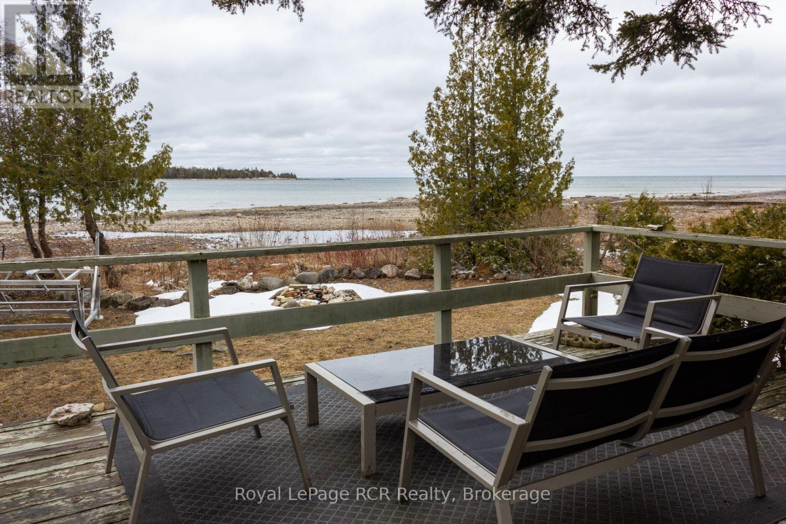 594 WARNER BAY ROAD