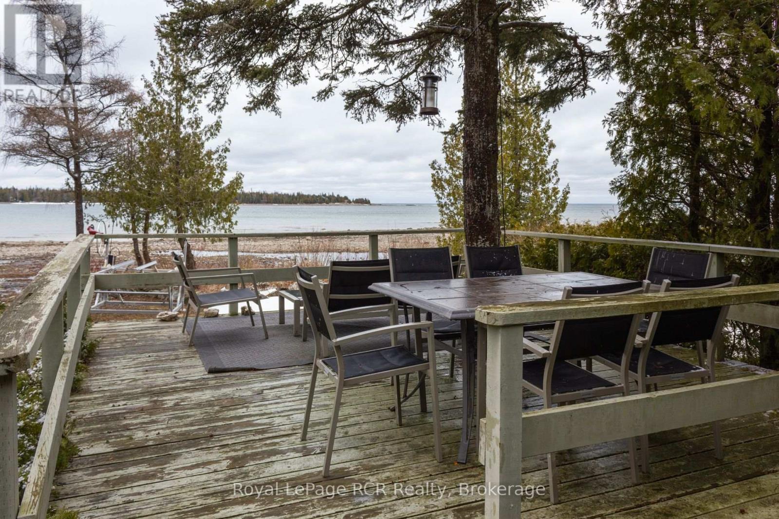 594 WARNER BAY ROAD