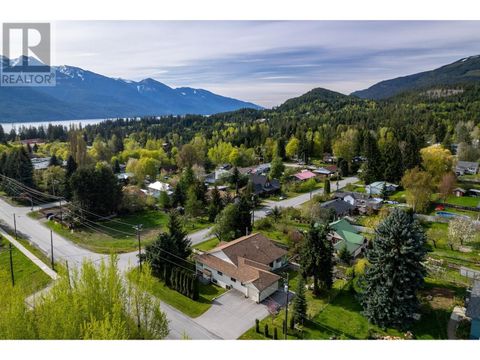 403 8TH  S Street Kaslo BC V0G1M0