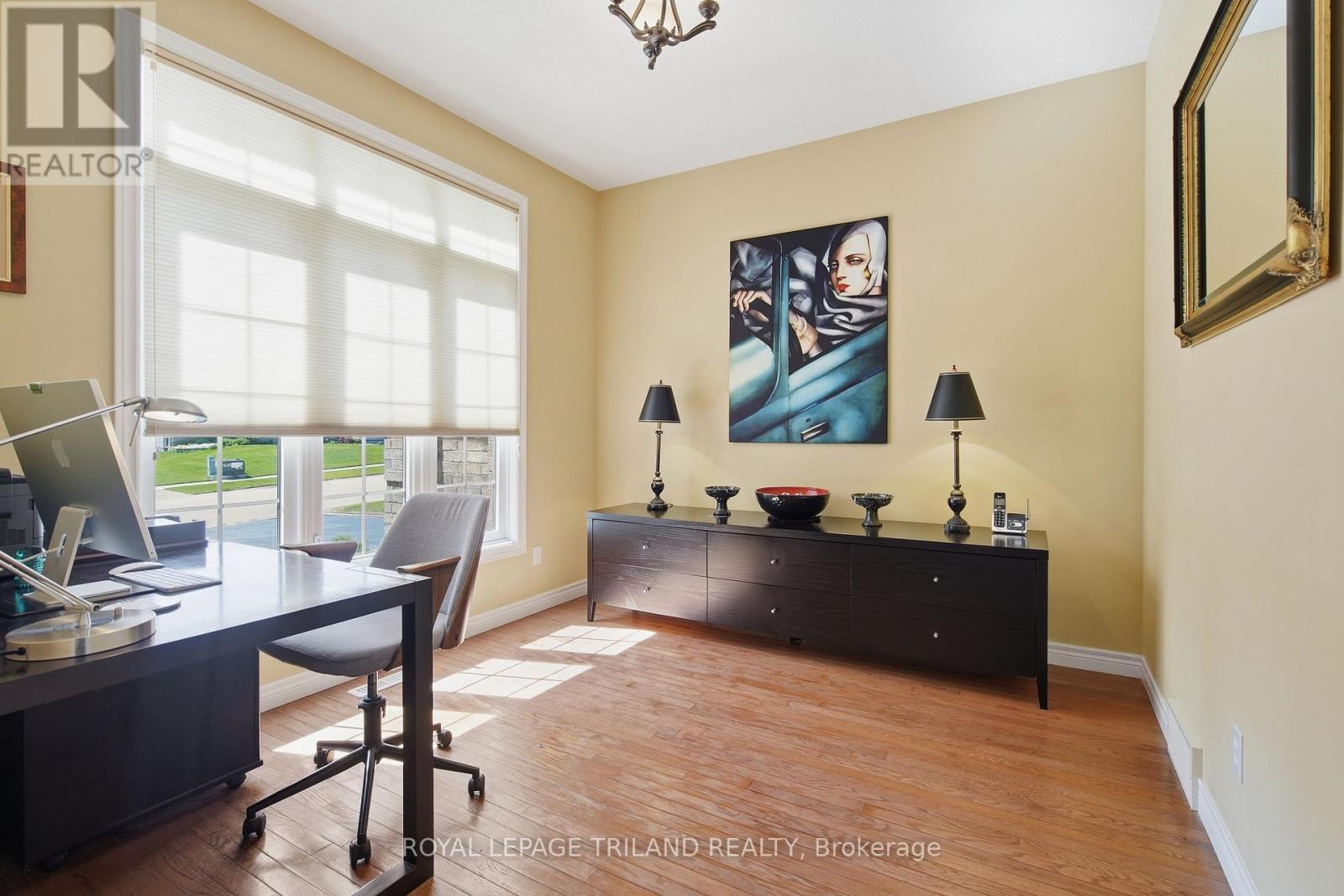 4 BARON CRESCENT