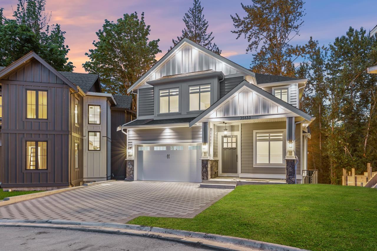 4 35133 CHRISTINA PLACE