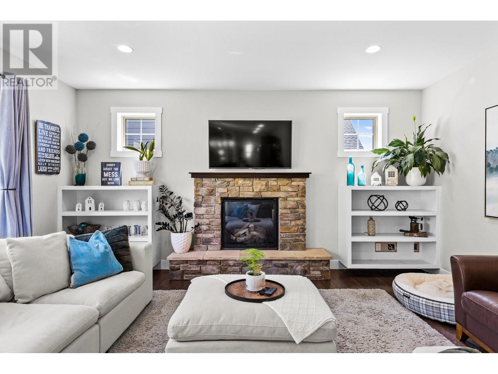 1441 Black Mountain Crescent