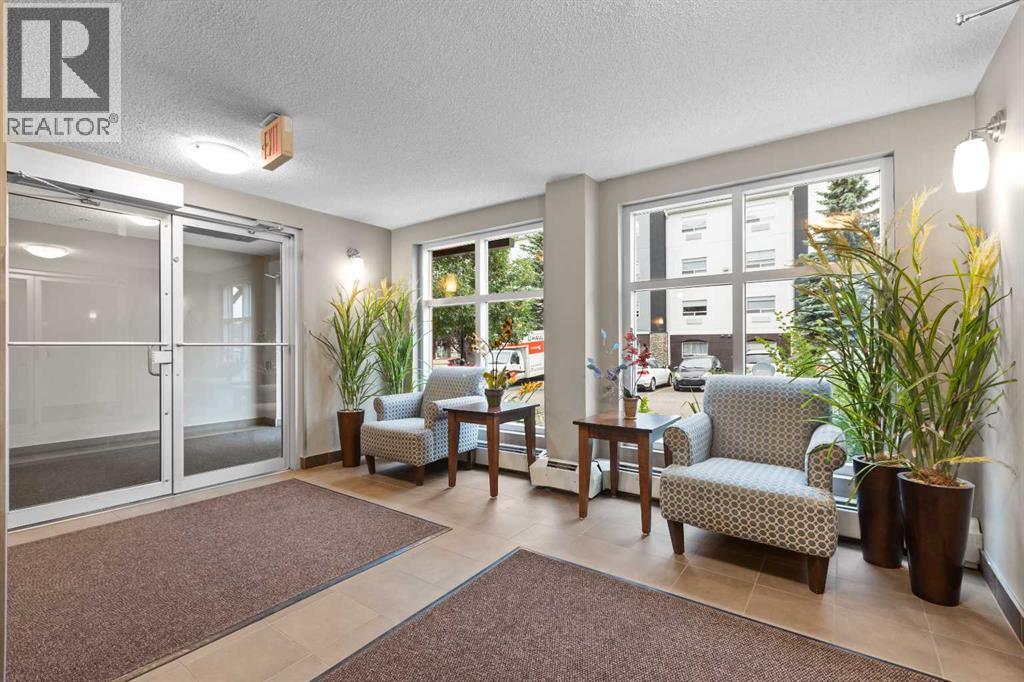 1617, 11811 Lake Fraser Drive SE