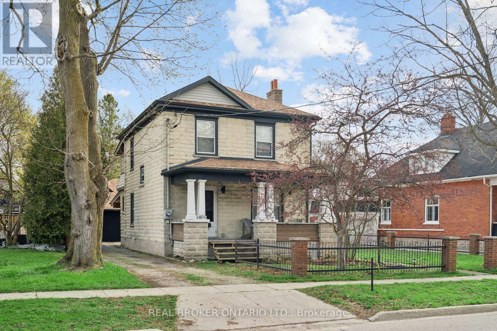 855 HAMILTON STREET