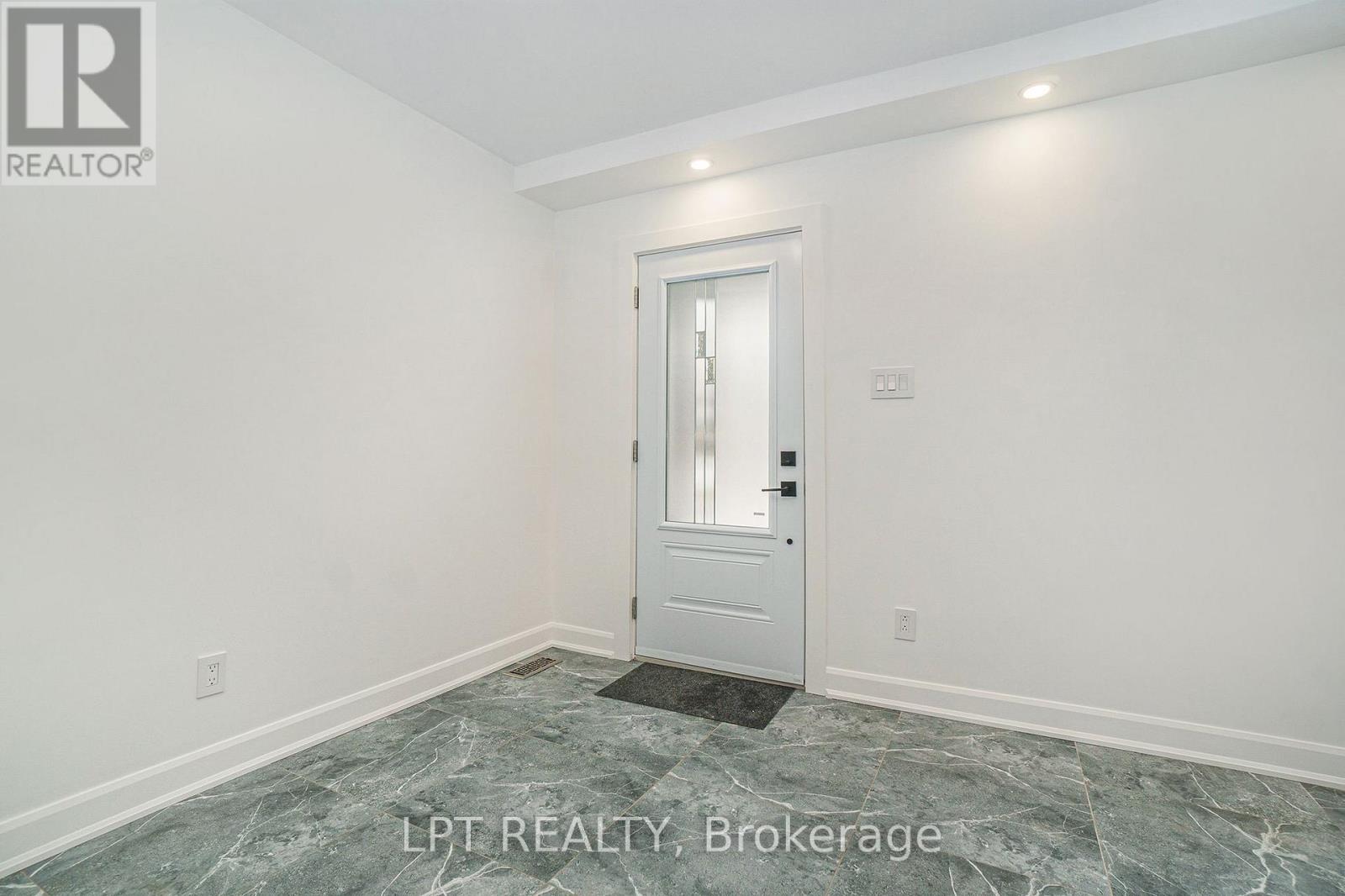 2112 ALTA VISTA DRIVE