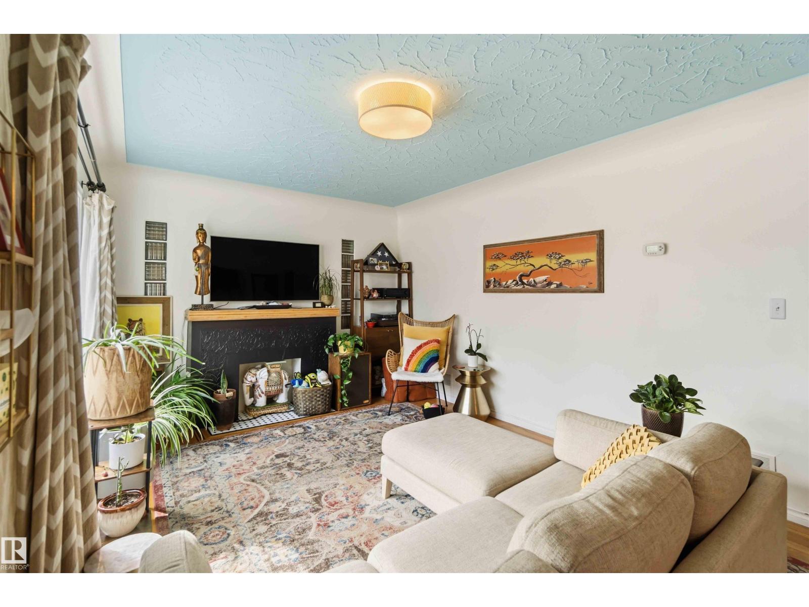 6036 106 ST NW