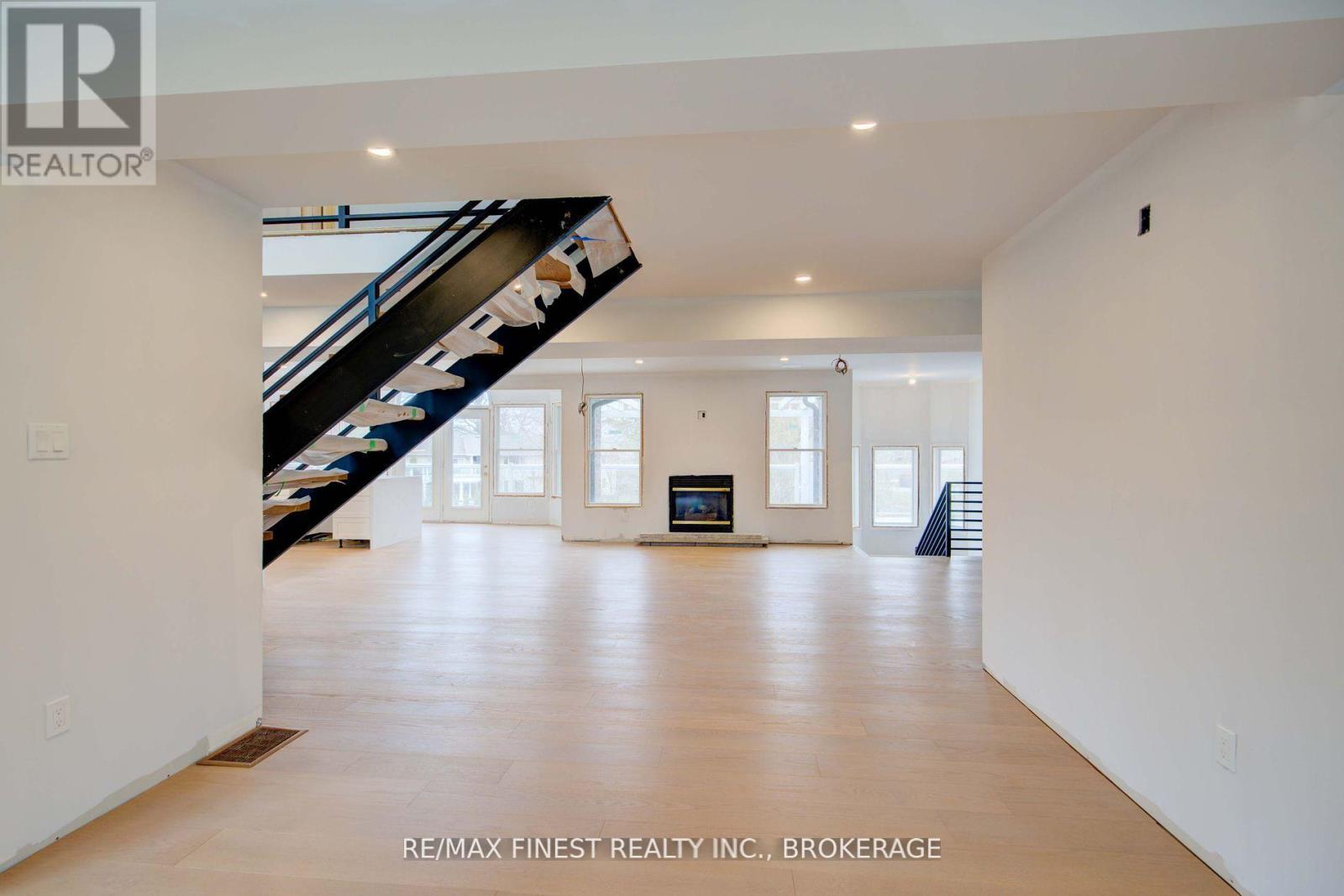 1674 SOUTH BOULEVARD