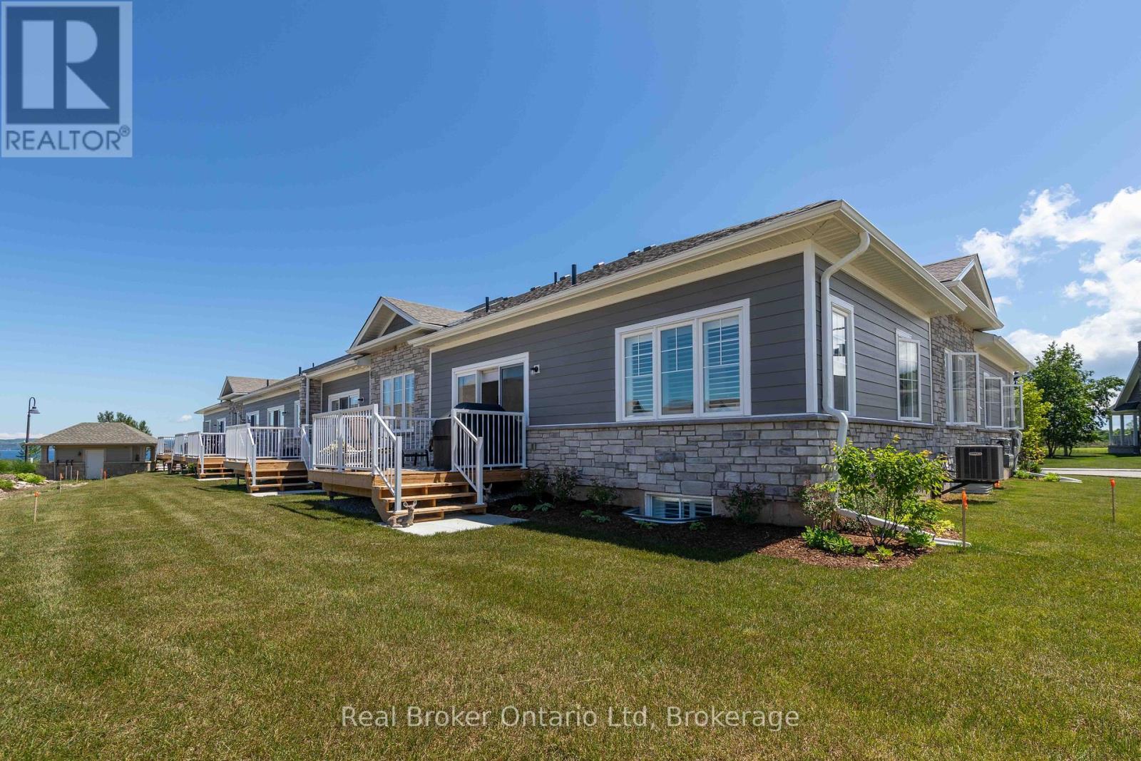 18 - 221 IRONWOOD WAY