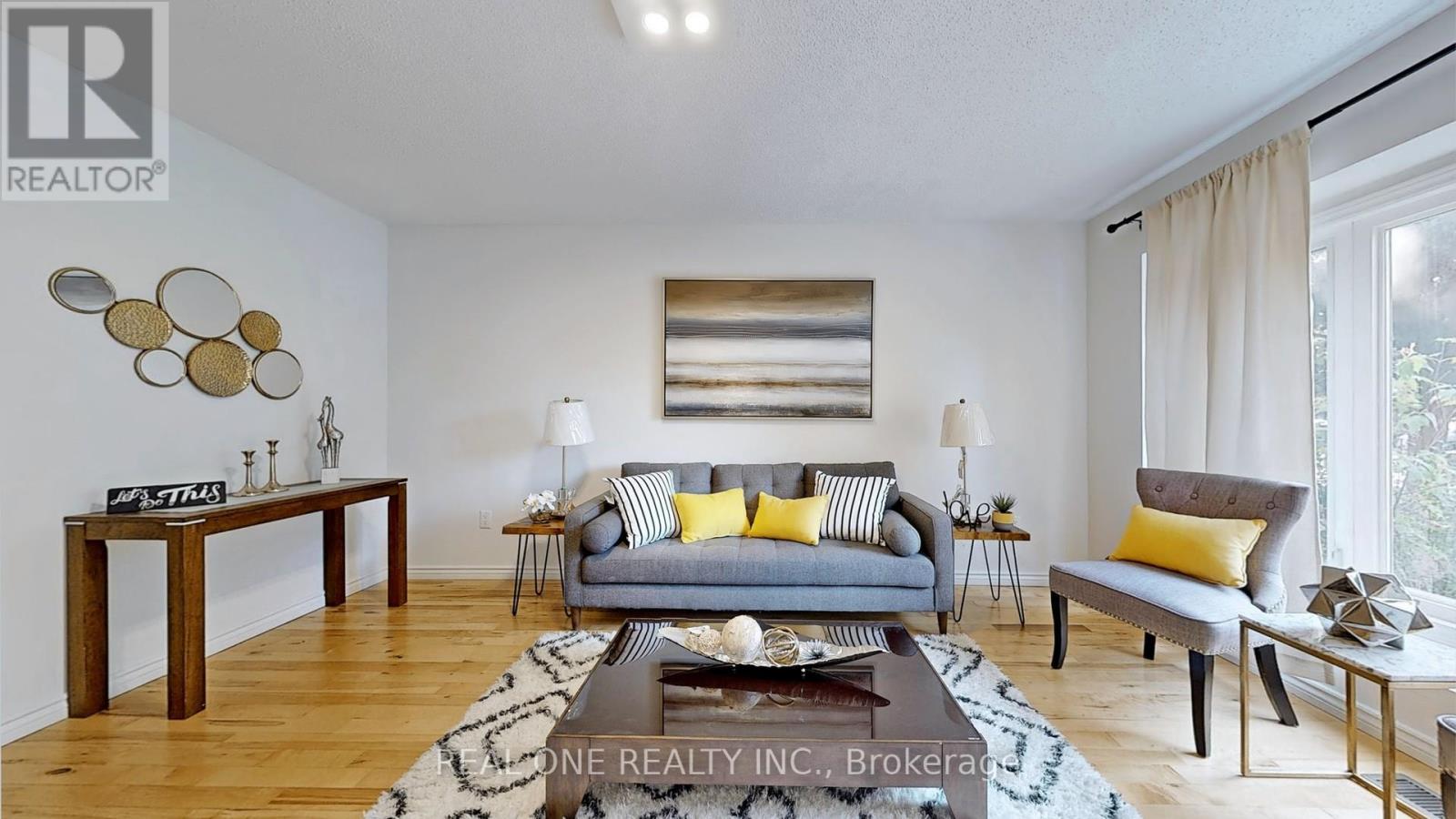 35 AITKEN CIRCLE