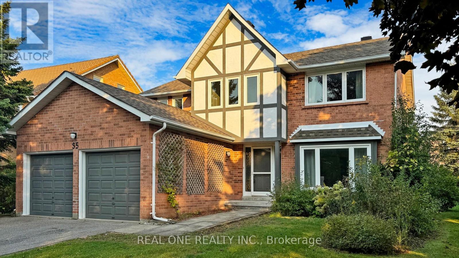 35 AITKEN CIRCLE