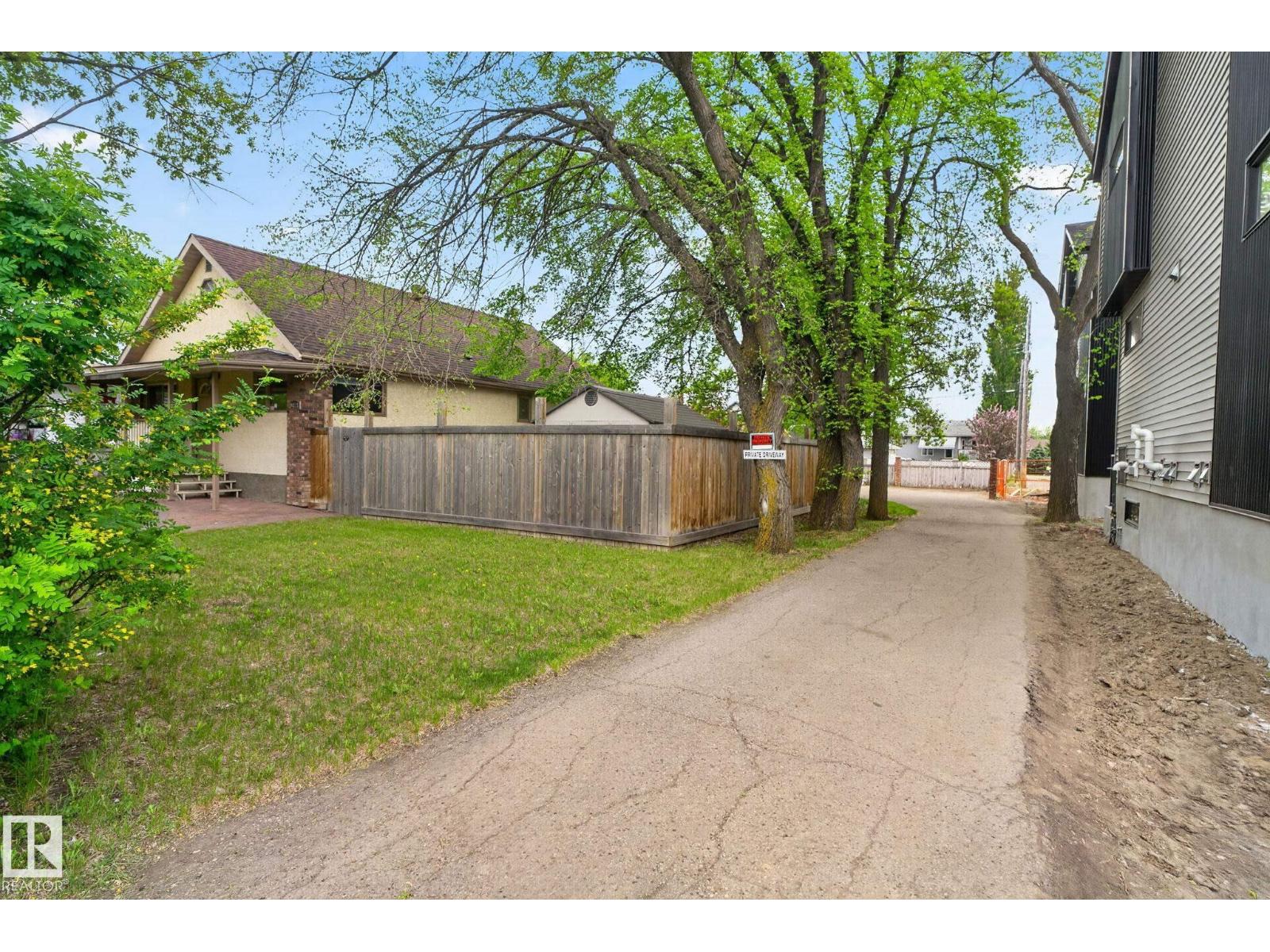 9821 153 ST NW
