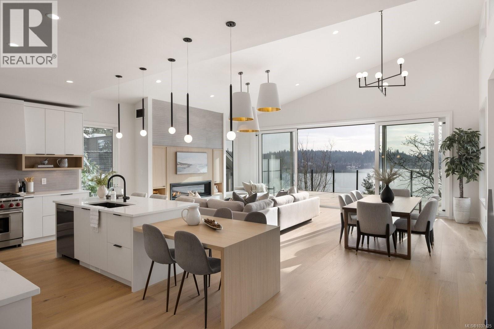 11392 Chalet Rd