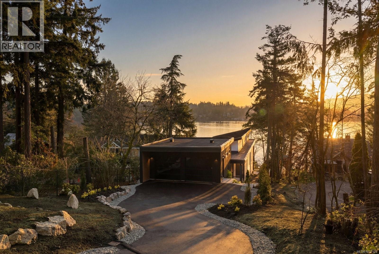 11392 Chalet Rd