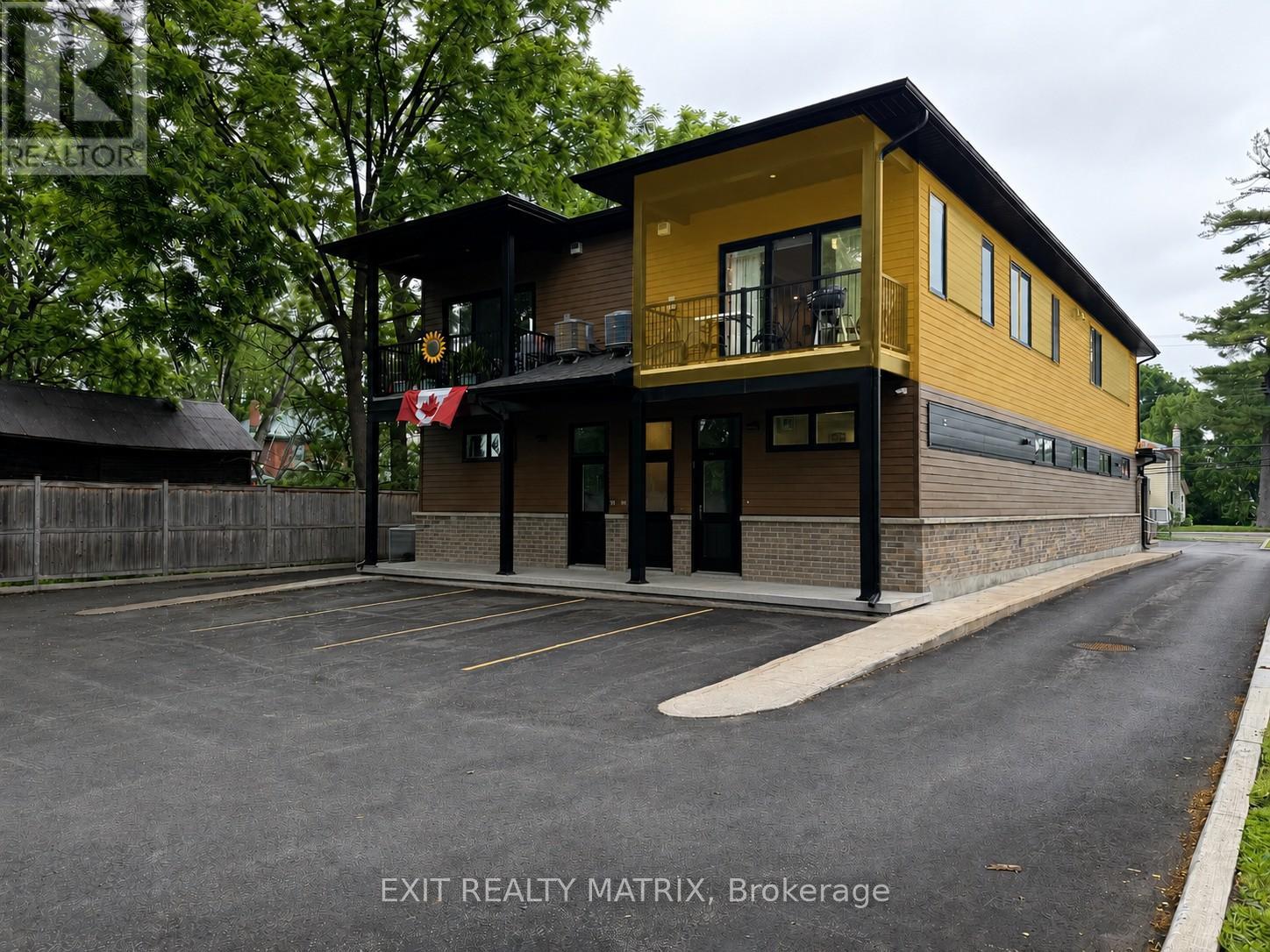 B - 1106 CONCESSION STREET - Photo 2