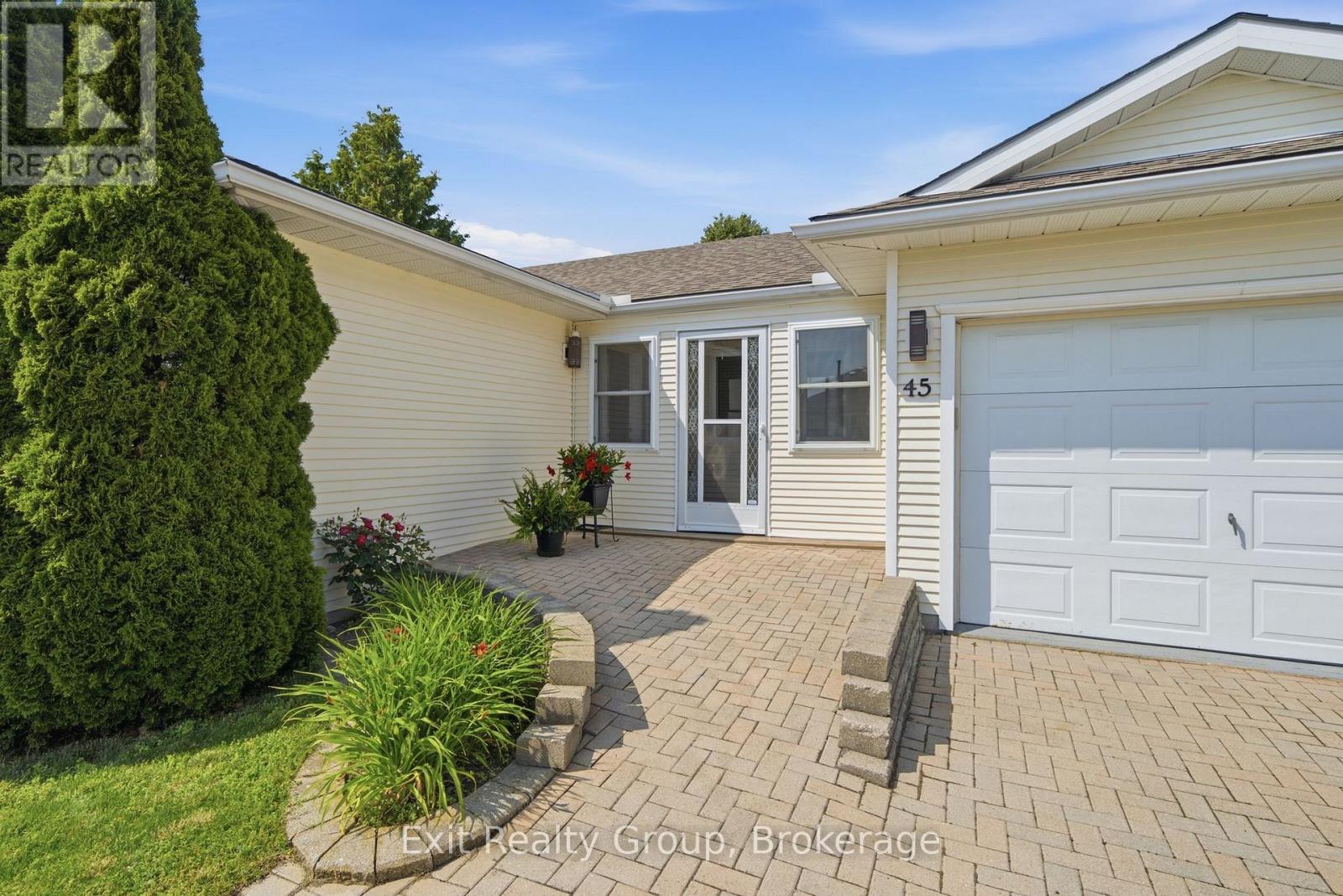 45 HERITAGE DRIVE - Photo 4