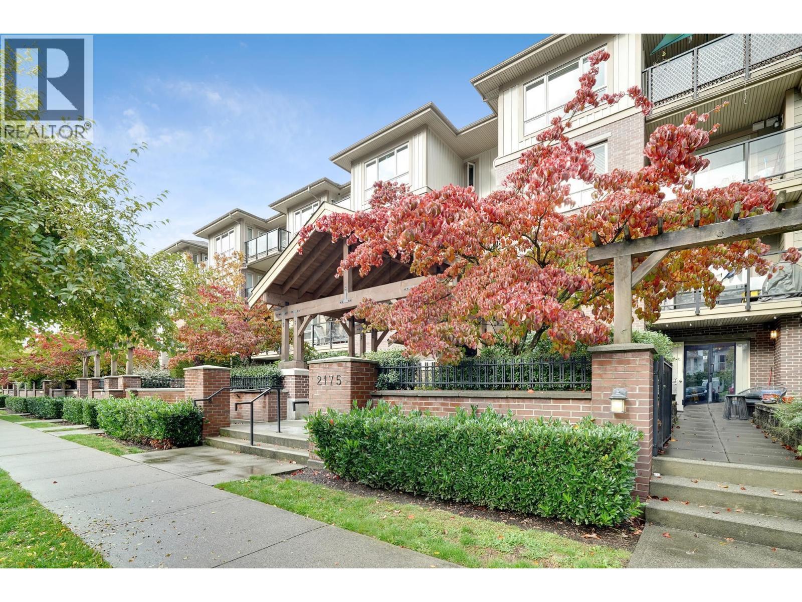 204 2175 FRASER AVENUE