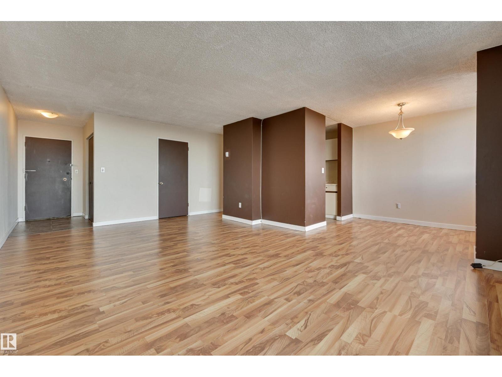 #1304 13910 Stony Plain RD NW