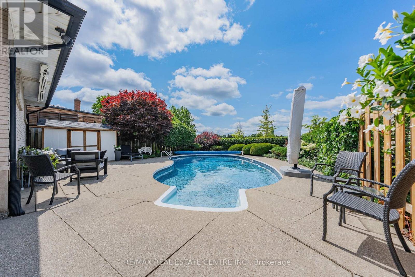 107 LAURENTIAN DRIVE