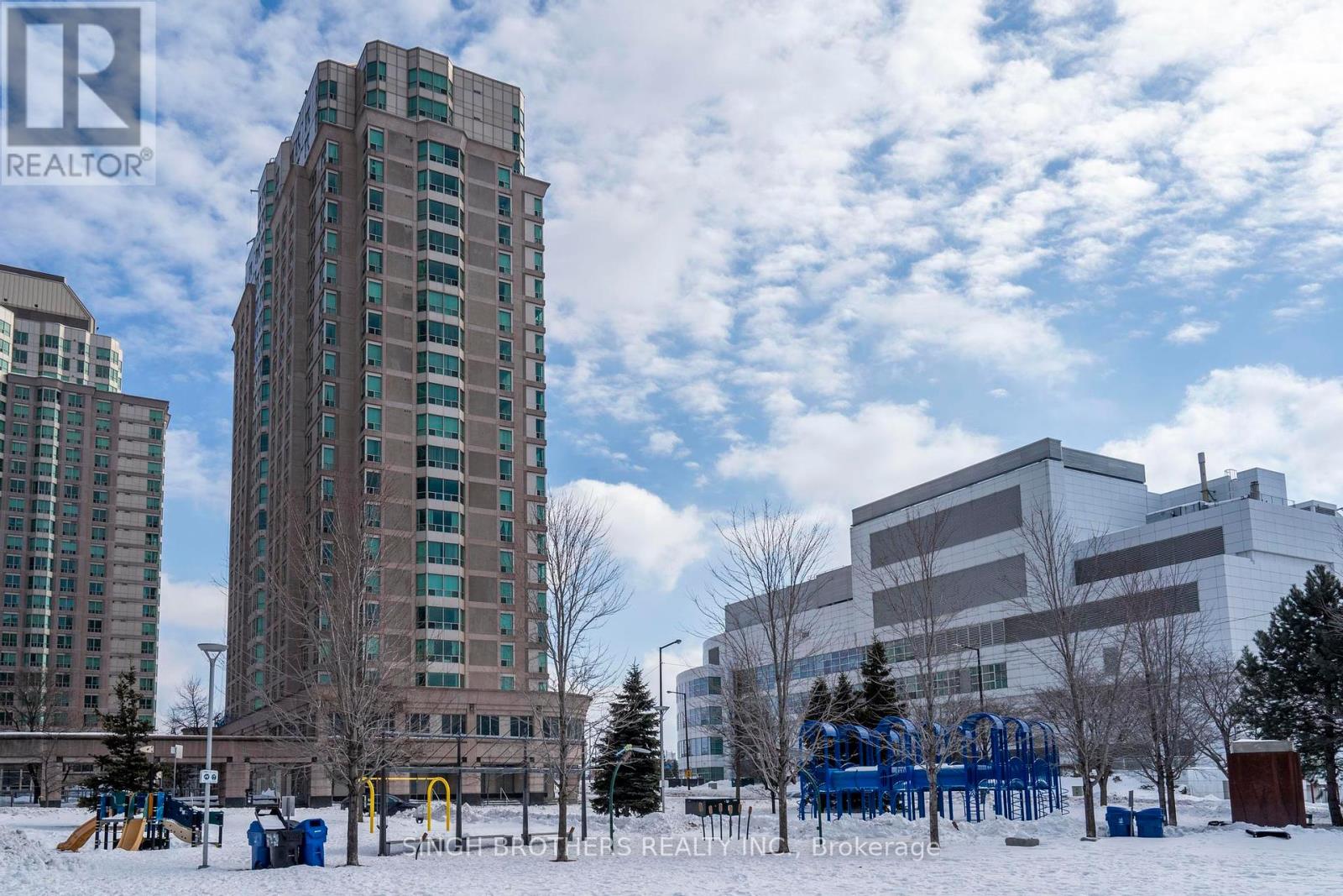 1505 - 1 LEE CENTRE DRIVE