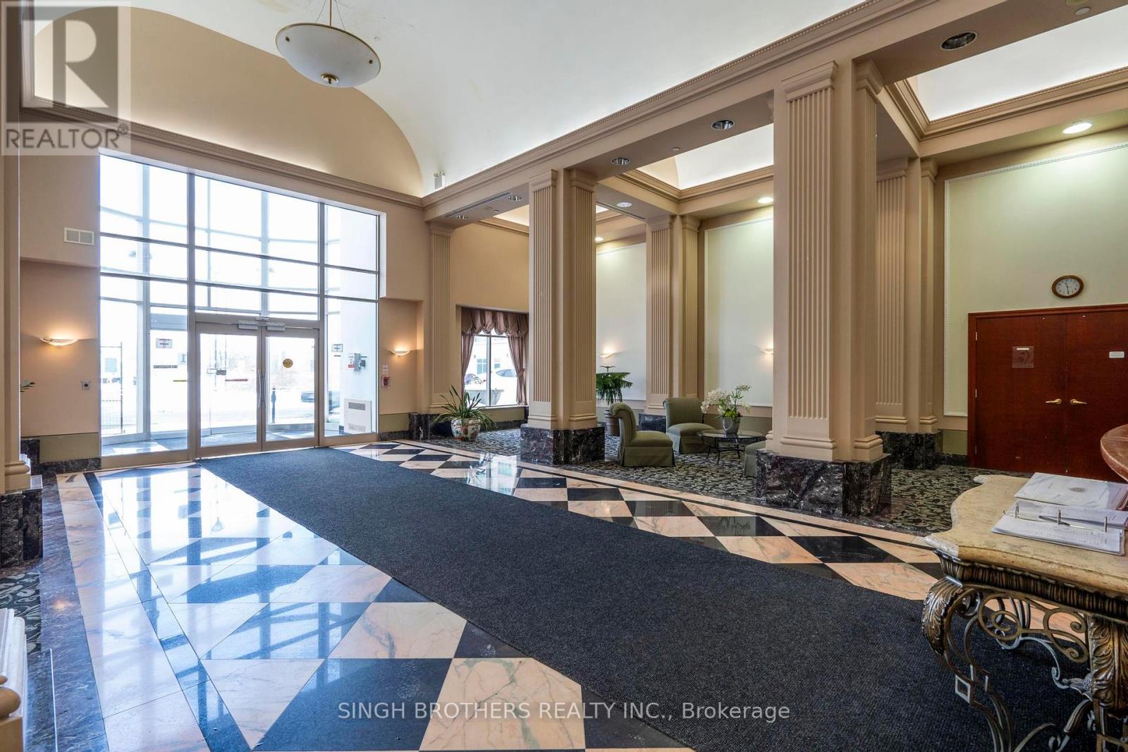 1505 - 1 LEE CENTRE DRIVE