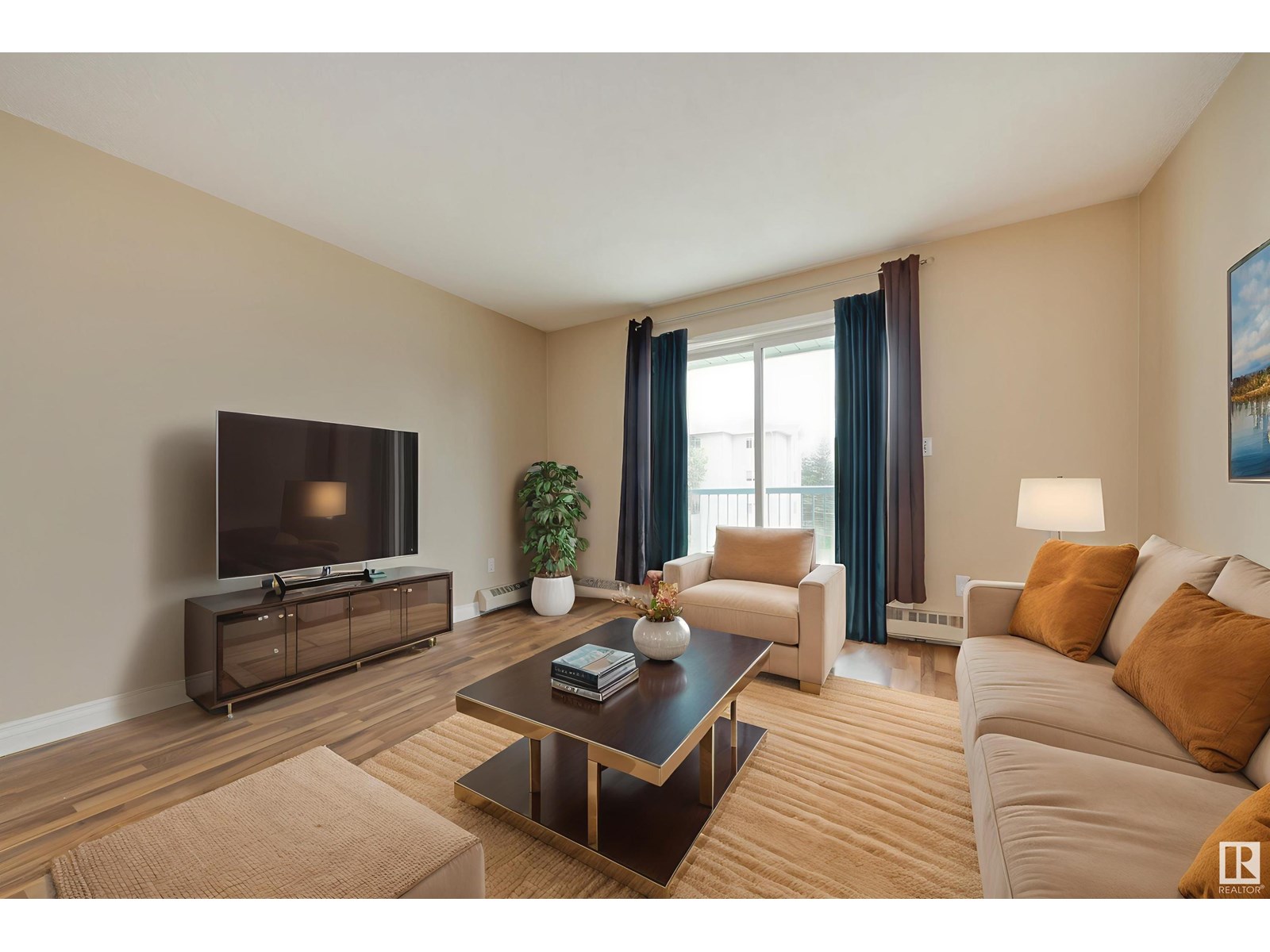 #302 9619 174 ST NW