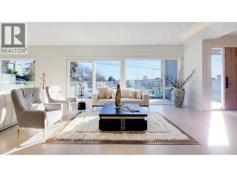 2141 JEFFERSON AVENUE West Vancouver BC V7V2A6