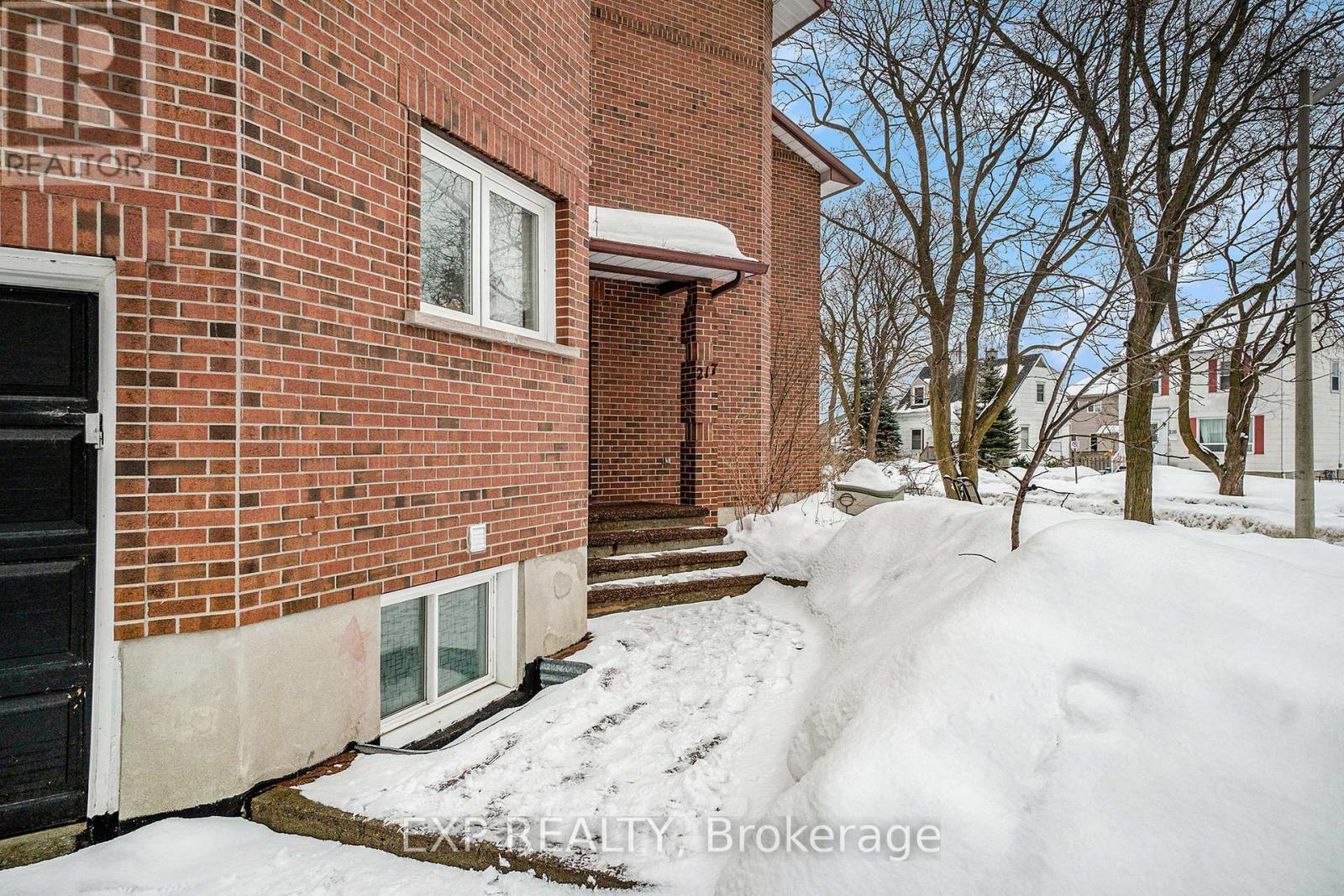 217 DOVERCOURT AVENUE