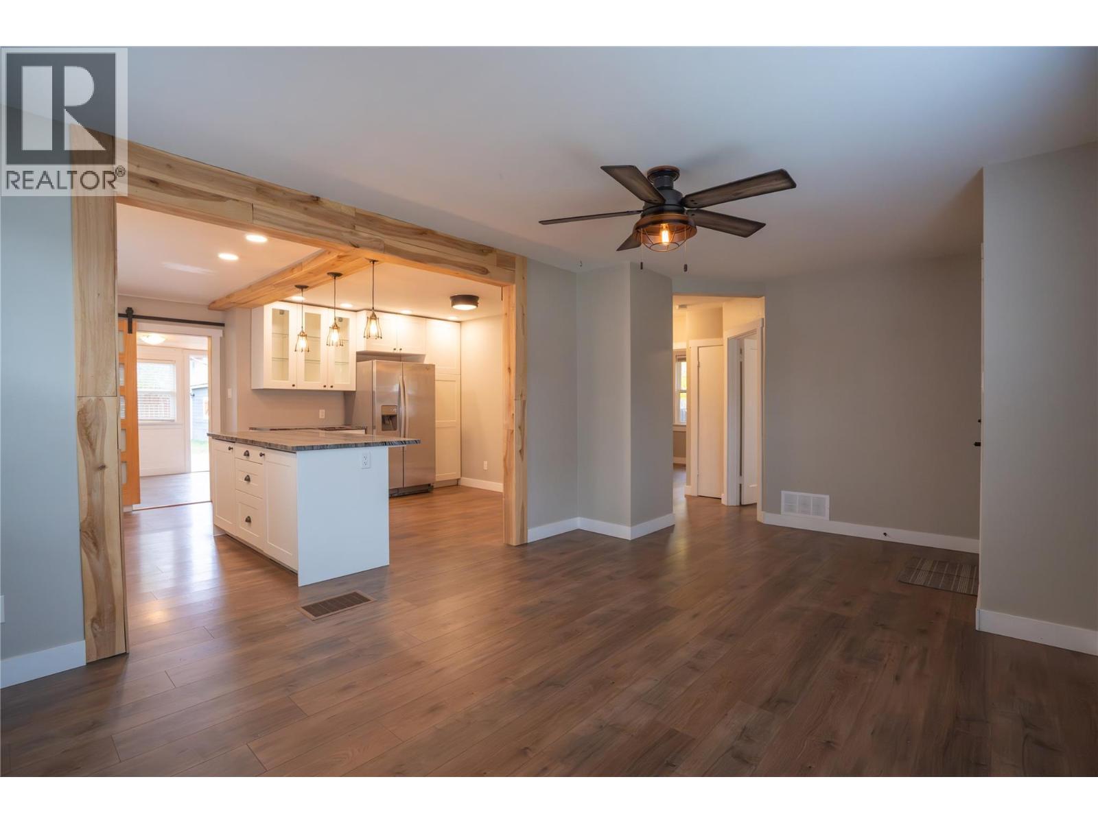 1009 Killarney Street