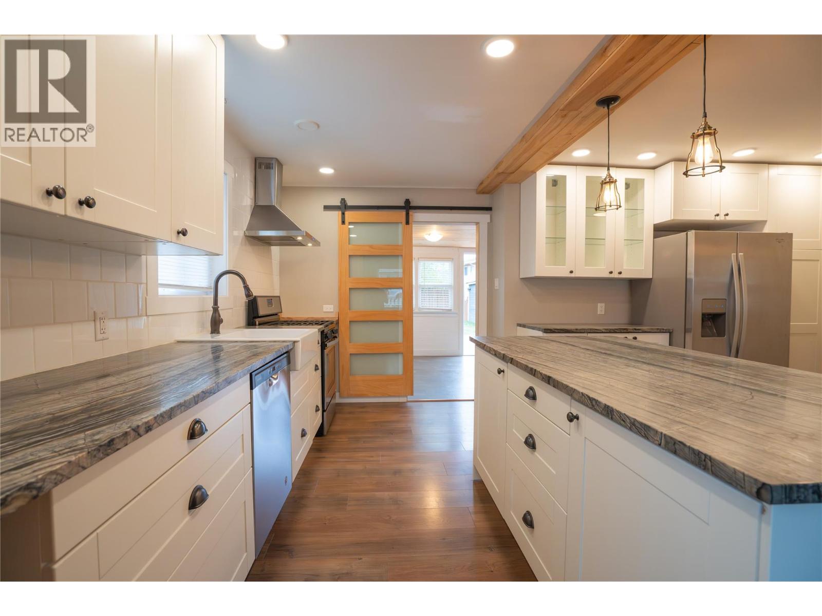 1009 Killarney Street