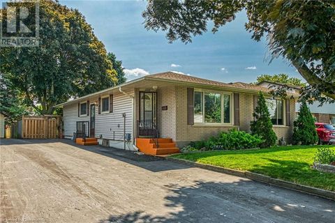 4686 PETTIT Avenue Niagara Falls ON L2E6L5
