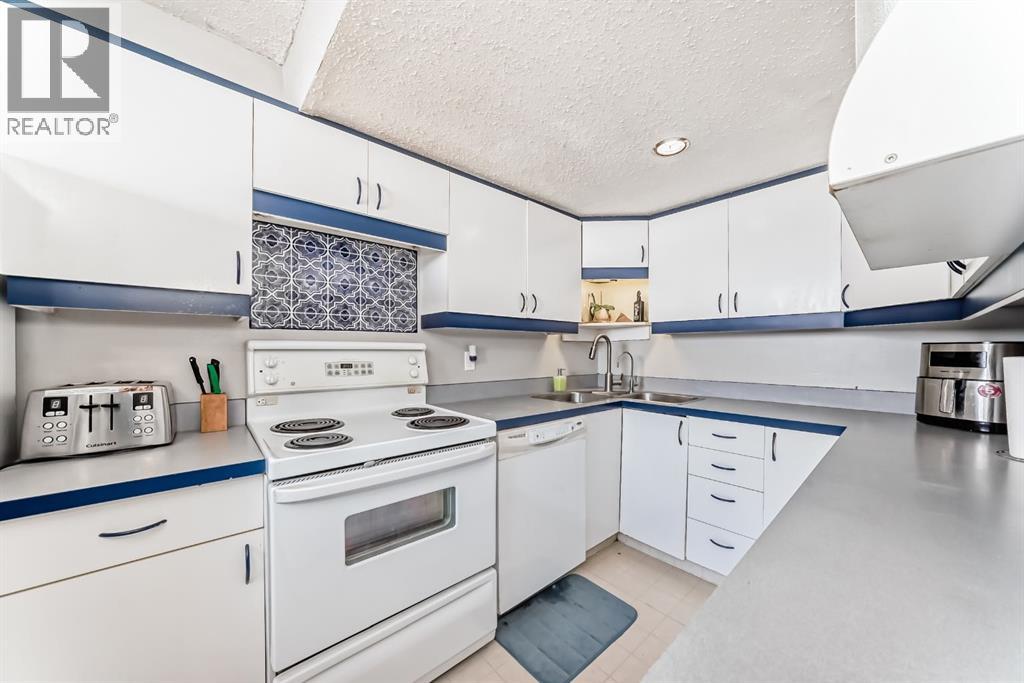 702, 9930 Bonaventure Drive SE