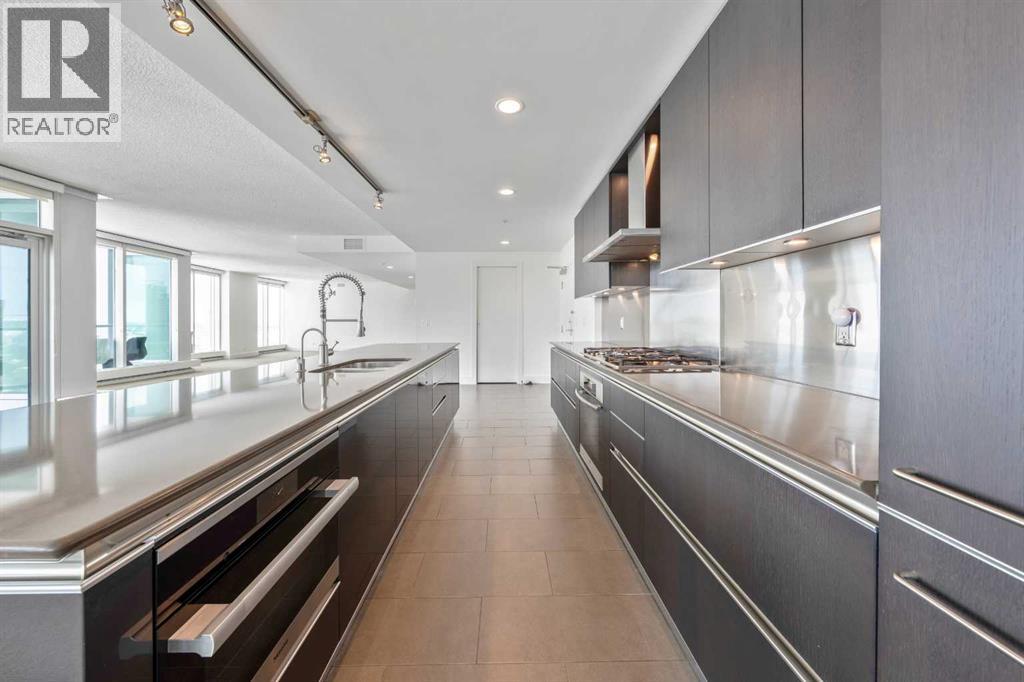 2901, 433 11 Avenue SE