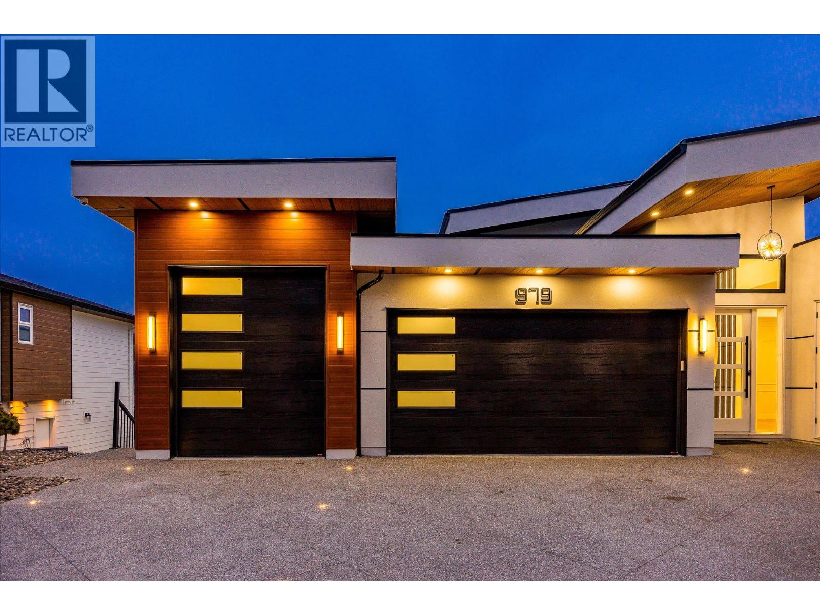 979 Loseth Drive