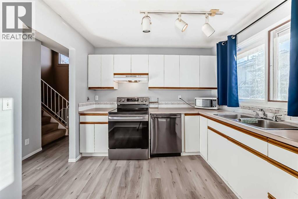 20, 123 Queensland Drive SE