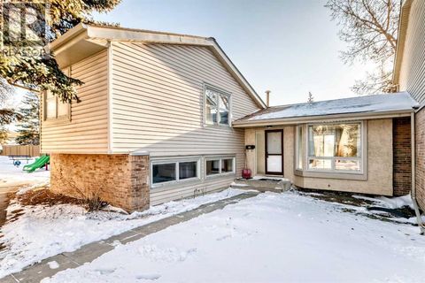 20, 123 Queensland Drive SE Calgary AB T2J5J4