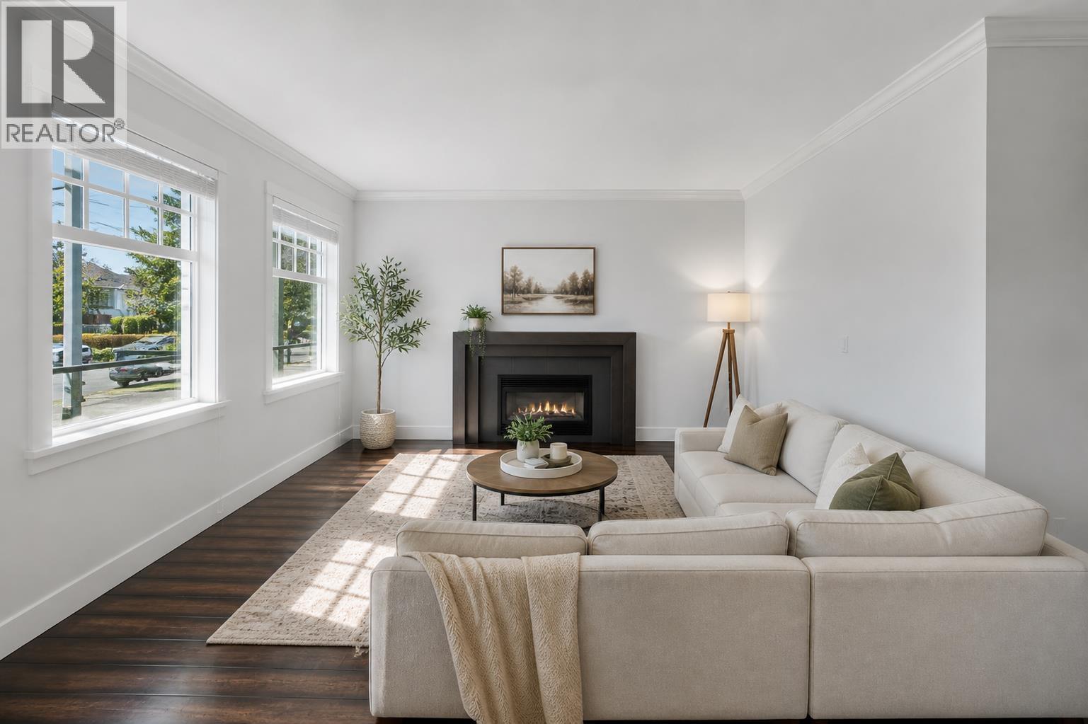 Photo 1 of 40 — 331 KEARY STREET, New Westminster, BC V3L3L2