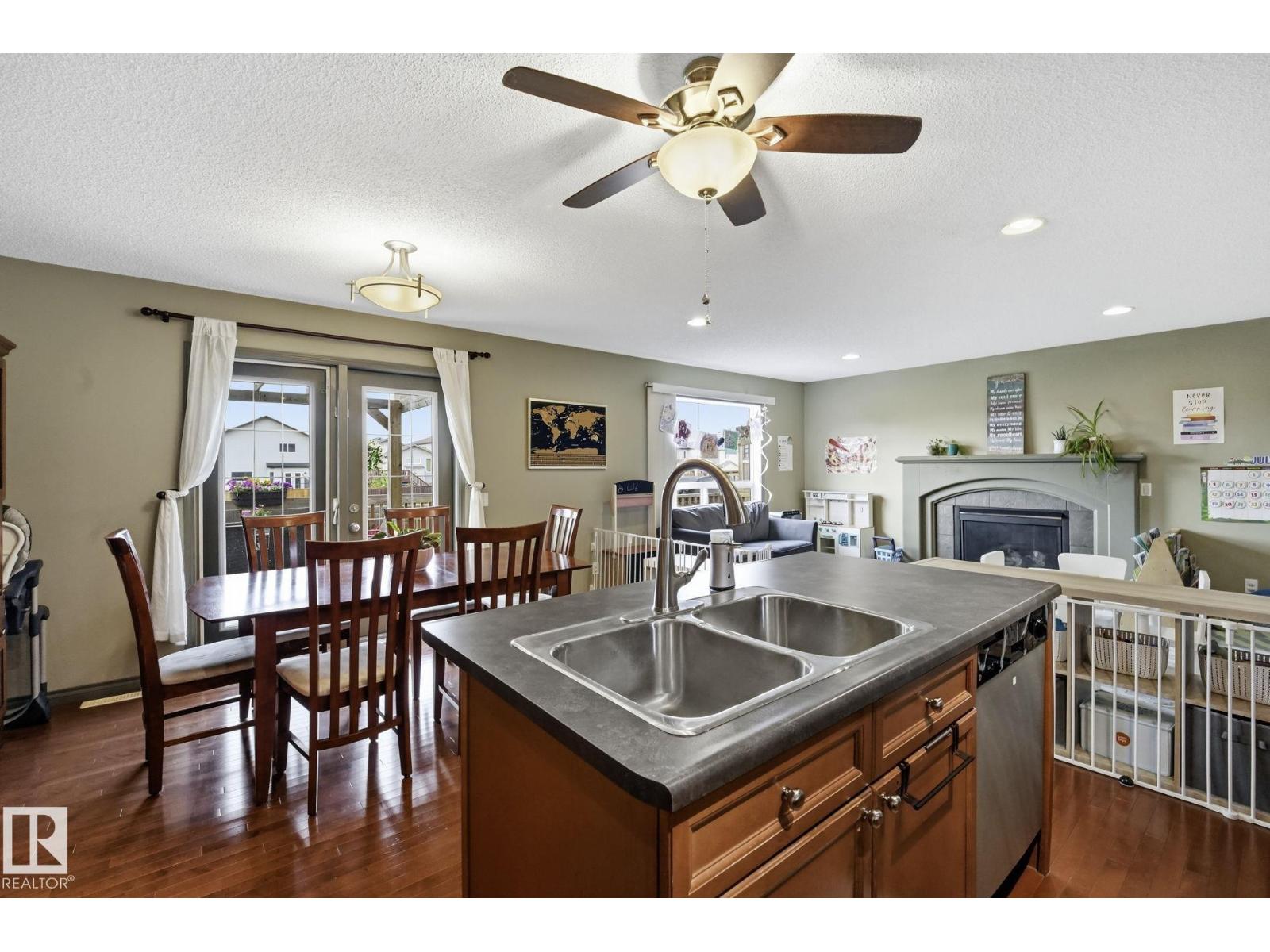 5420 162B AV NW