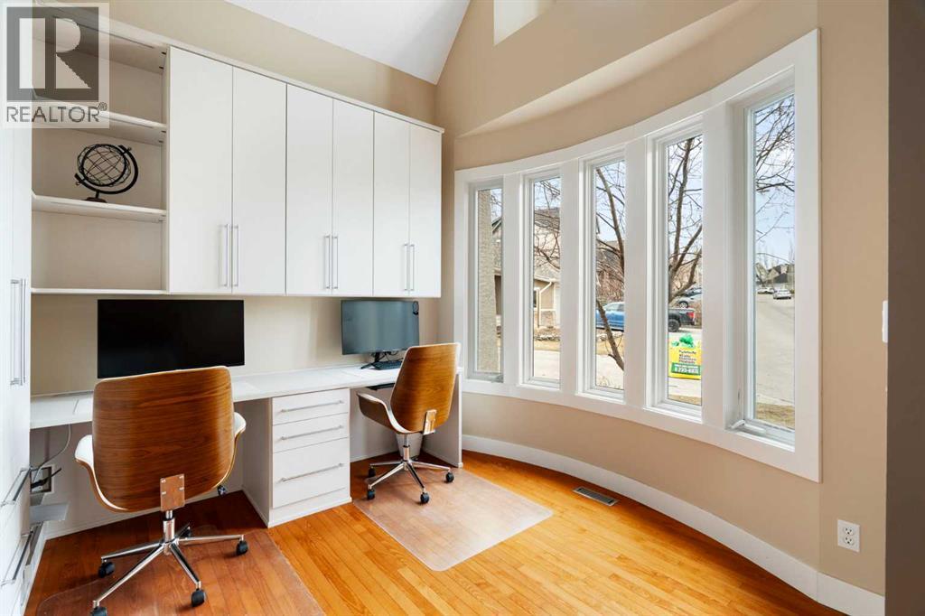 65 Tusslewood Heights NW