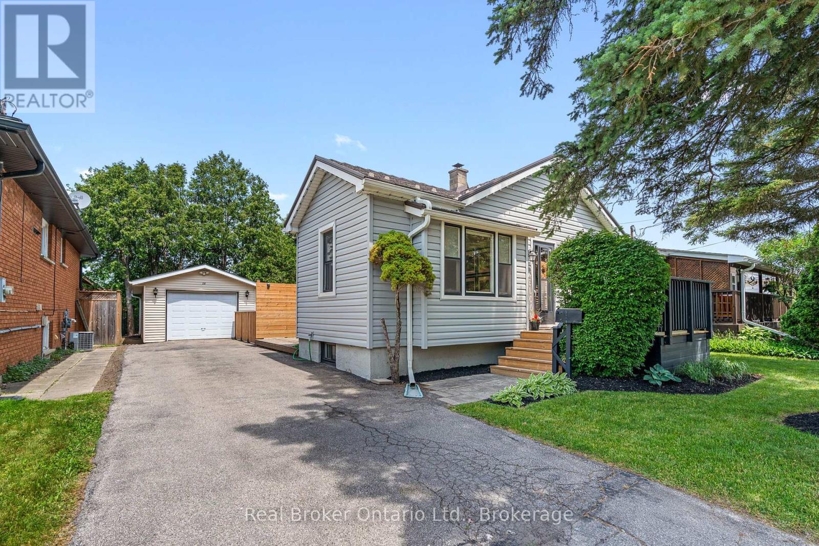 28 LYNDHURST STREET