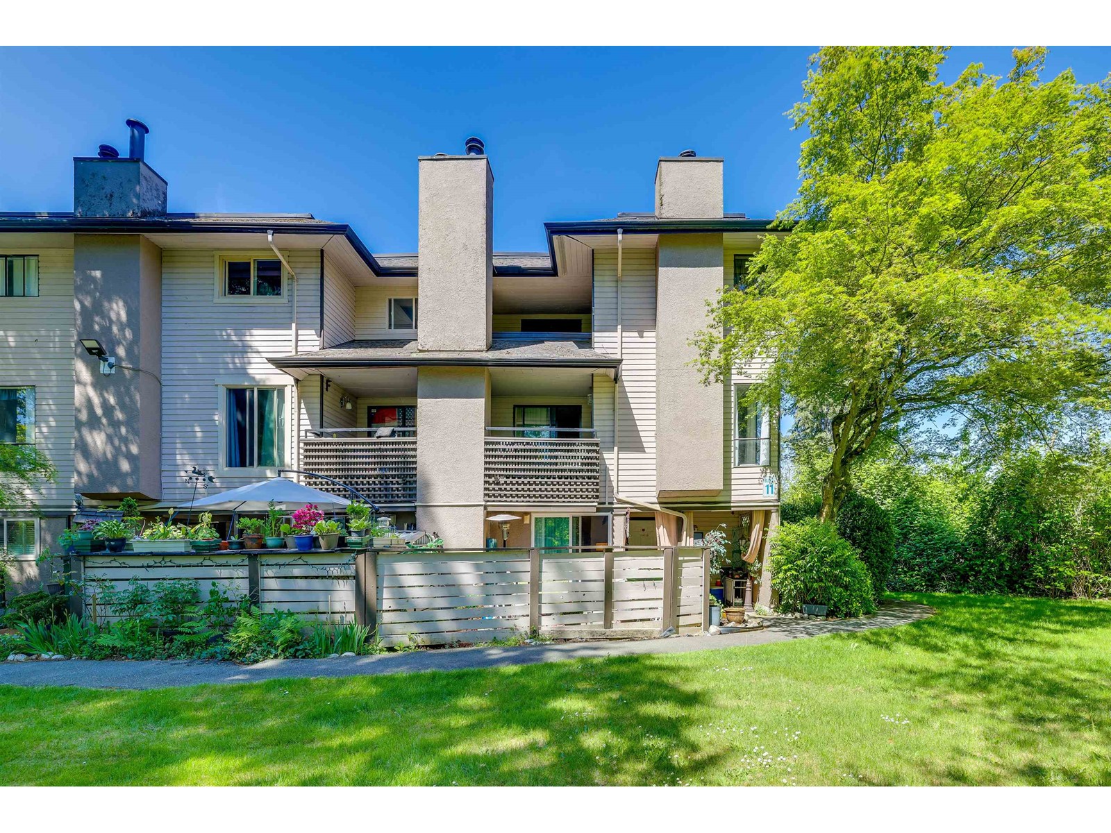 10618 HOLLY PARK LANE